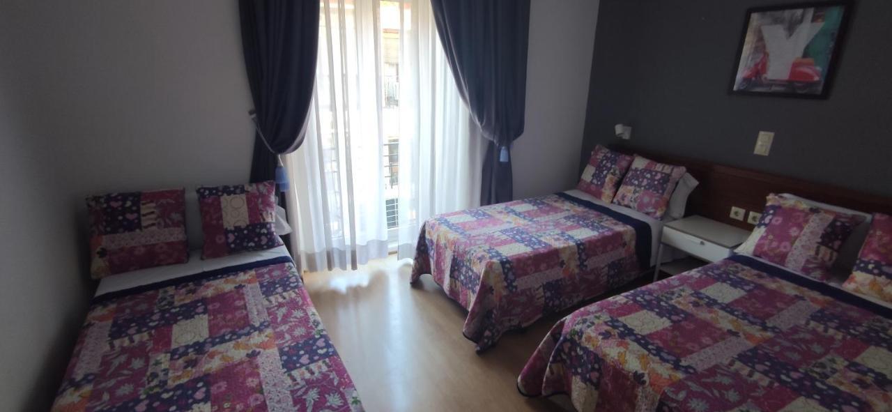 Dreibettzimmer mit Terrasse